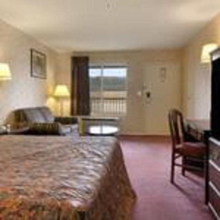 Super 8 By Wyndham Decatur Priceville Exteriér fotografie