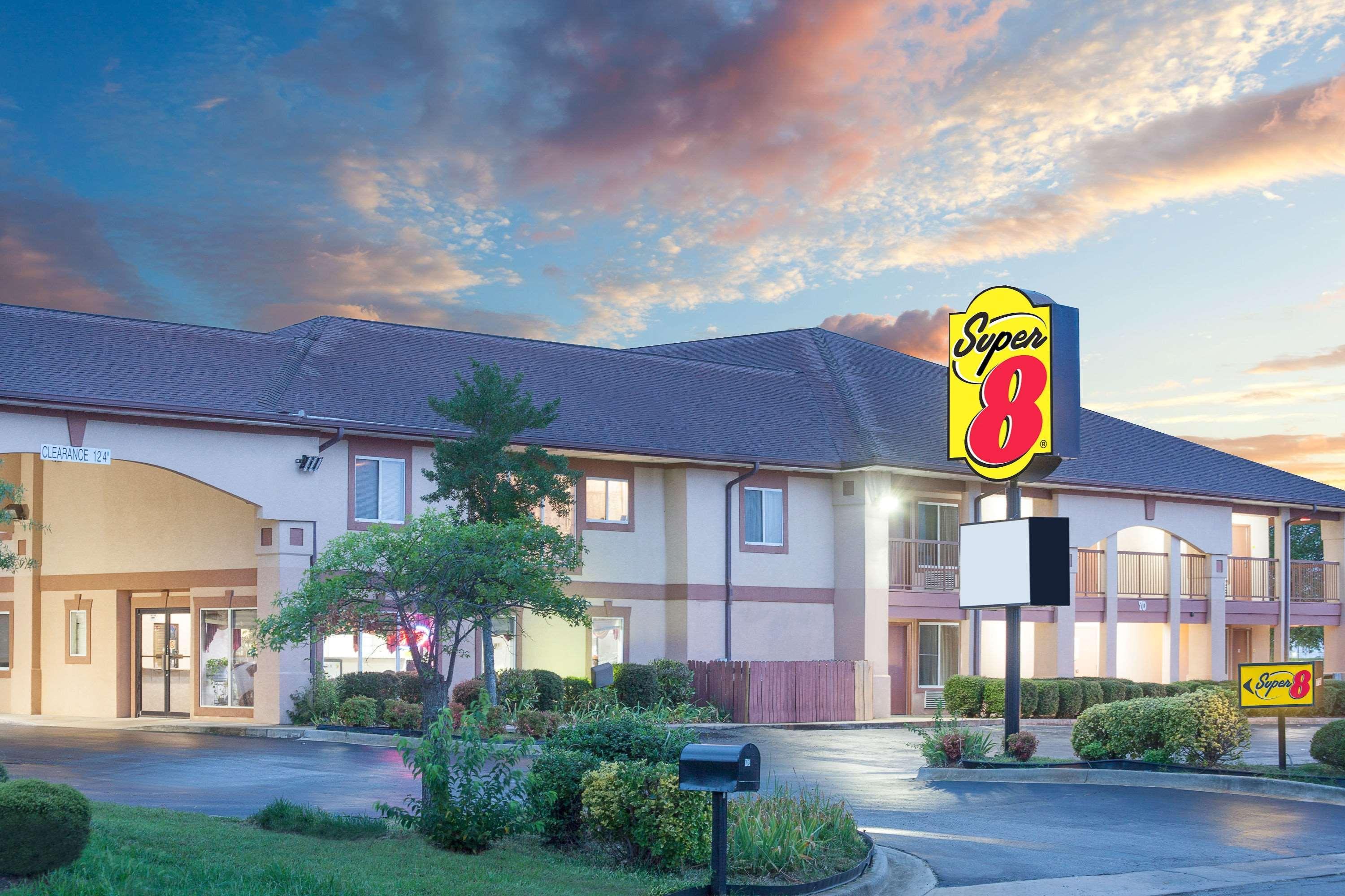 Super 8 By Wyndham Decatur Priceville Exteriér fotografie