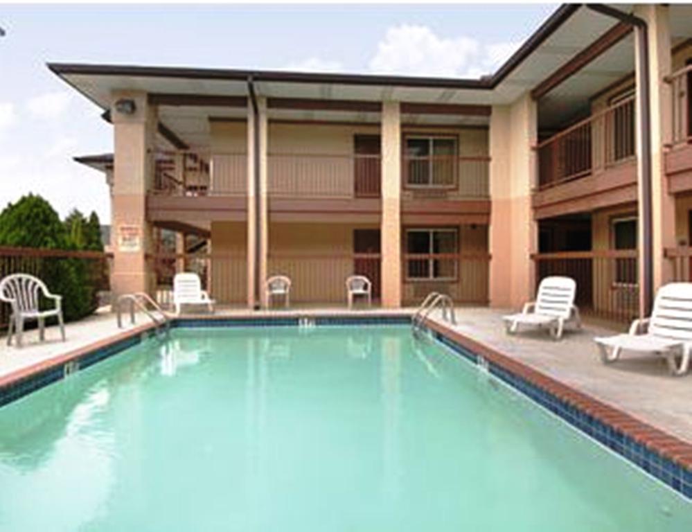 Super 8 By Wyndham Decatur Priceville Exteriér fotografie